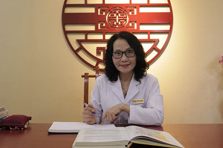 Thầy thuốc ưu tú, Bác sĩ CKII Lê Phương - Nguyên Phó Giám đốc Bệnh viện YHCT Hà Đông